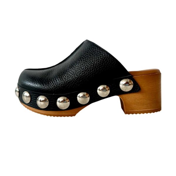 Zueco ligero de piel Negro con plantilla de gel. Zoe LOBE Spain 01
