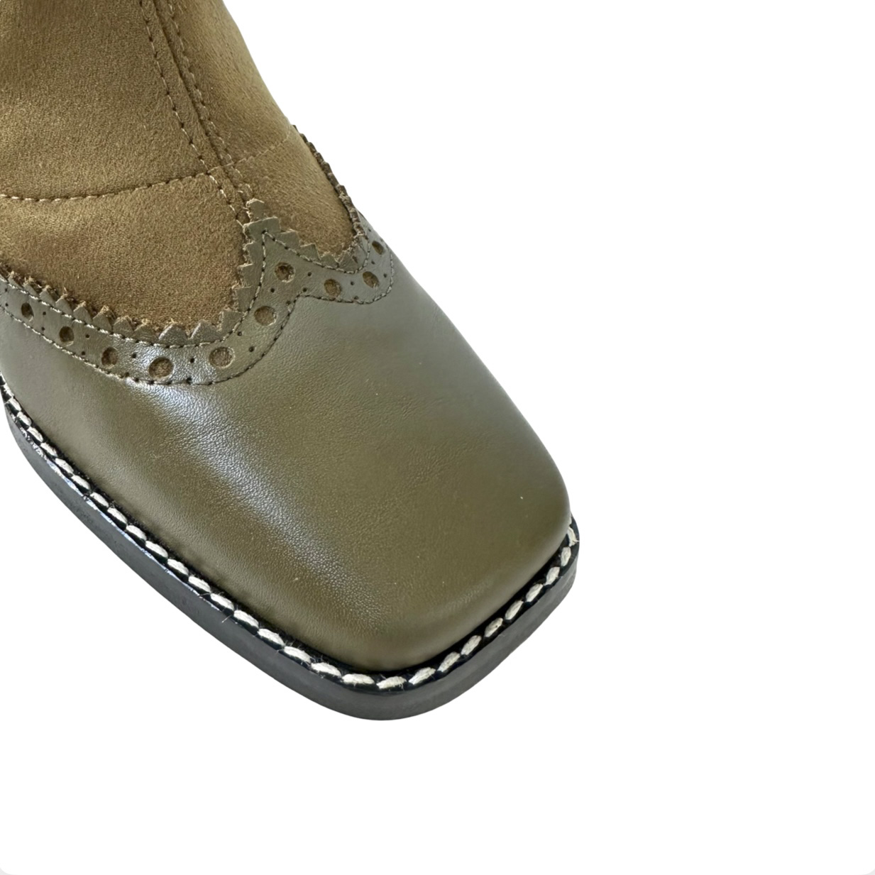 Bota de piel piel de tacón bajo Verde. Greenwich verde con ante elástico. 04