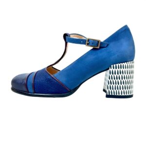 Zapato de piel de mujer de tacón medio .Modelo Hera Azul 01