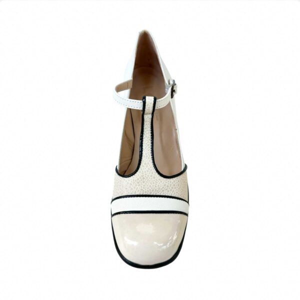 Zapato de piel de mujer de tacón medio .Modelo Hera Marfil 03
