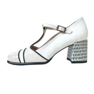 Zapato de piel de mujer de tacón medio .Modelo Hera Marfil 01