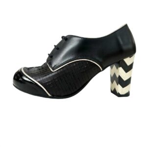 ZAPATO DE PIEL CON CORDÓN DE MUJER DE TACÓN ALTO CON CORDÓN. Modelo ROMINA. Negro. LOBE Spain. 01
