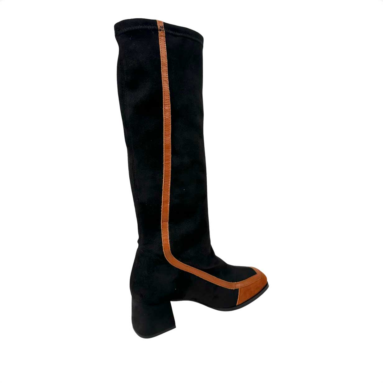 Bota de piel piel de tacón bajo Verde. Greenwich verde con ante elástico. 02