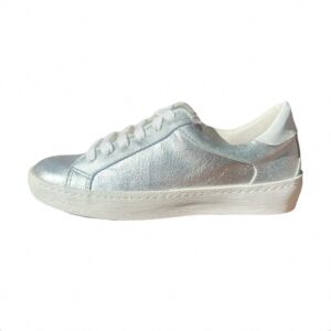 Zapato de piel de mujer. Deportiva en piel metalizada color plata. Sport Plata.LOBE Spain 01